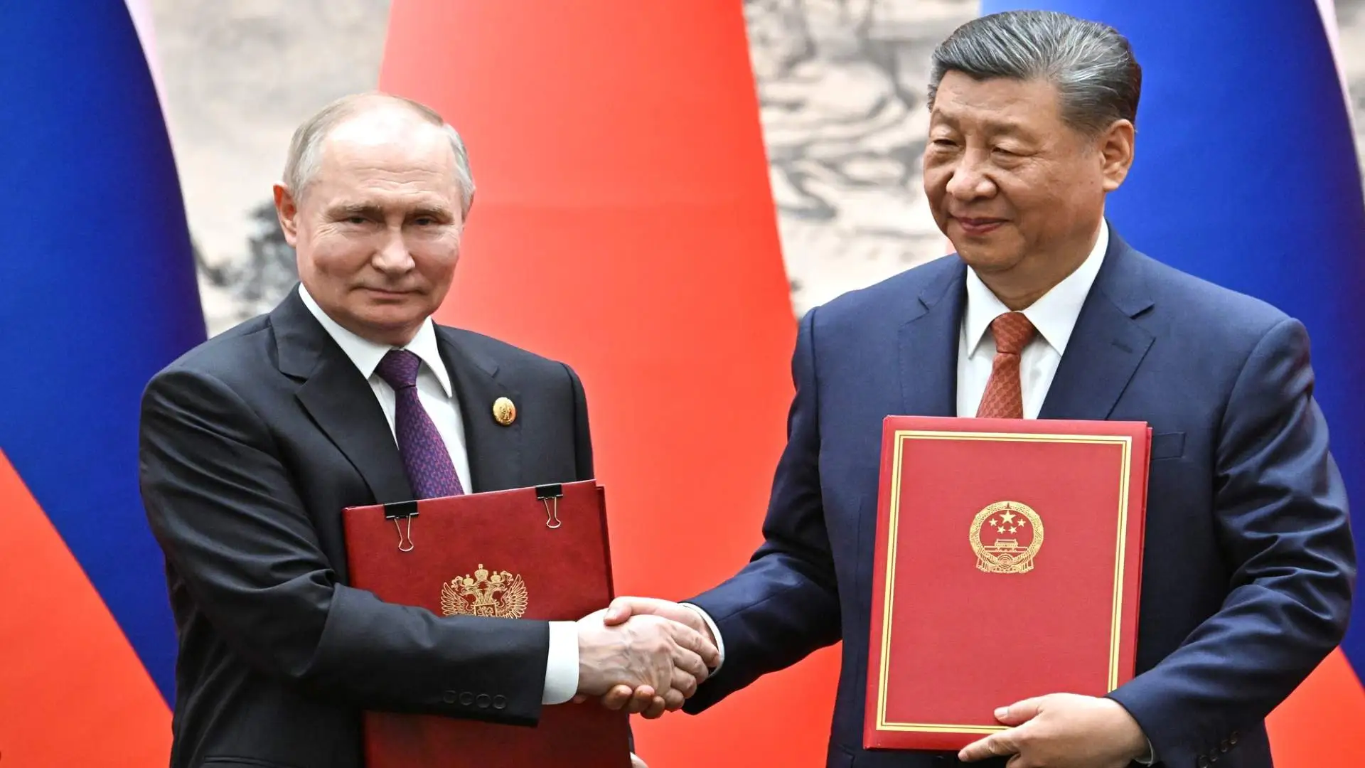Cei doi lideri Vladimir Putin și Xi Jinping